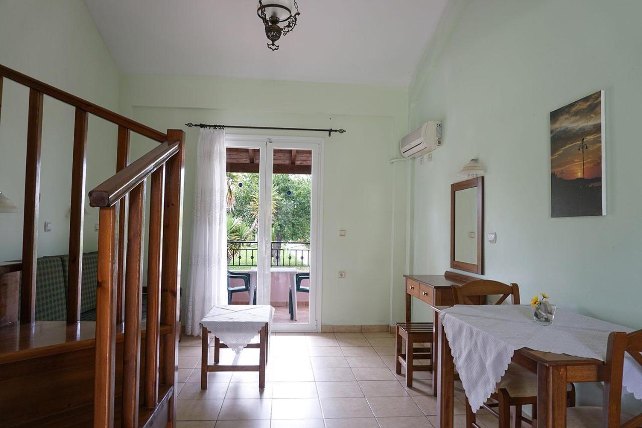 Elizabeth Aparthotel Roda  Exterior photo